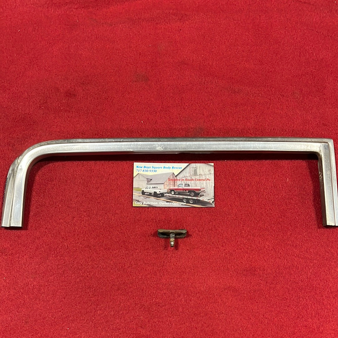 Clips, Grille Molding Fender Side Attachment Clips (Eyebrow Trim) 1983 - 1988