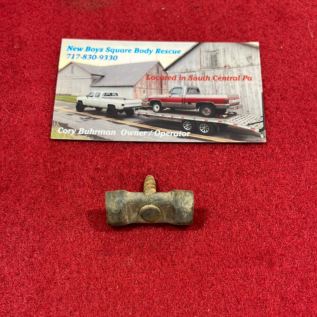 Clip, Grille Molding 1981 - 1982 (Horizontal) Attachment Clips OEM