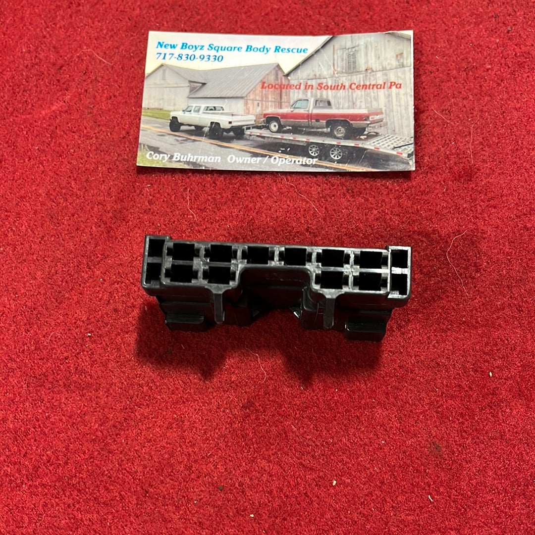 Connector, Headlight Harness Bulkhead Second Design (Bulkhead) (1975 - 1988)