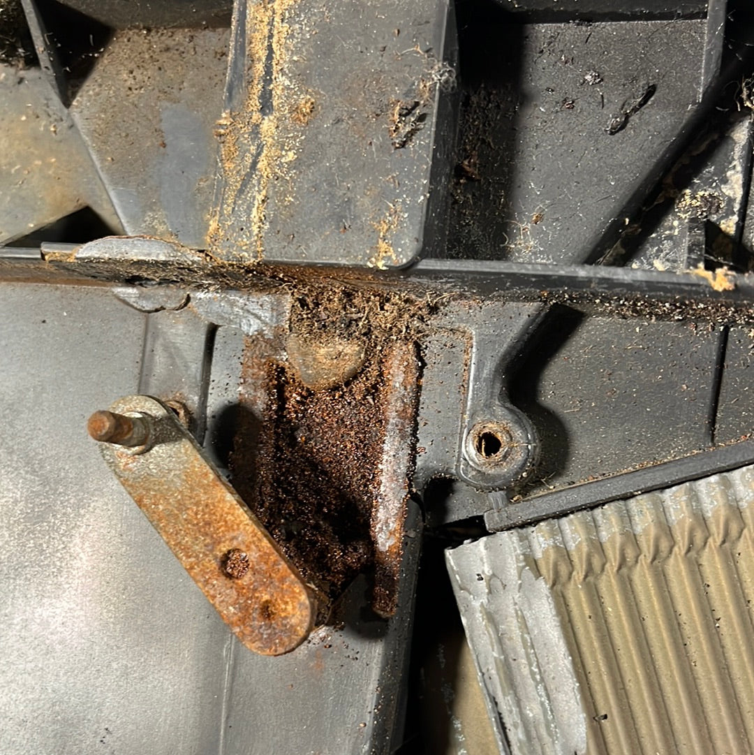 AC Inside Housing Temperature Valve Retaining Clip Part# 3022741