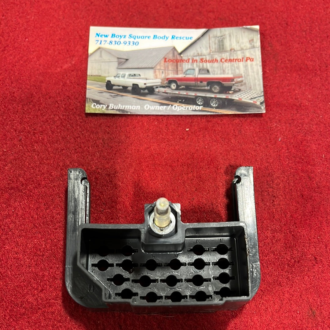 Bulkhead, Engine Harness Bulkhead (1975 - 1988) Second Design