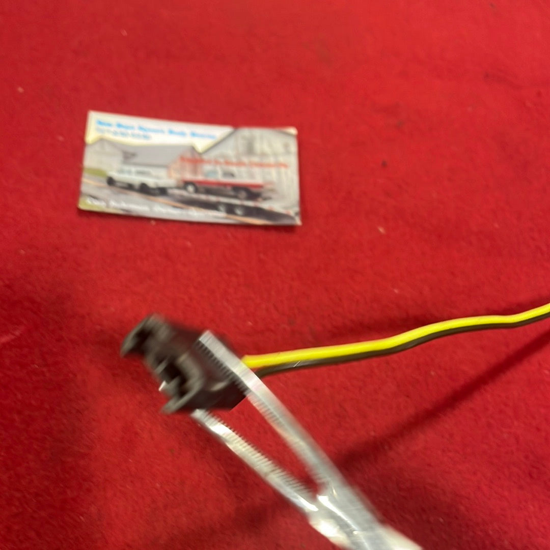 Pigtail, Radio LH Rear Speaker Pigtail (Speaker Side)(Short Lead)