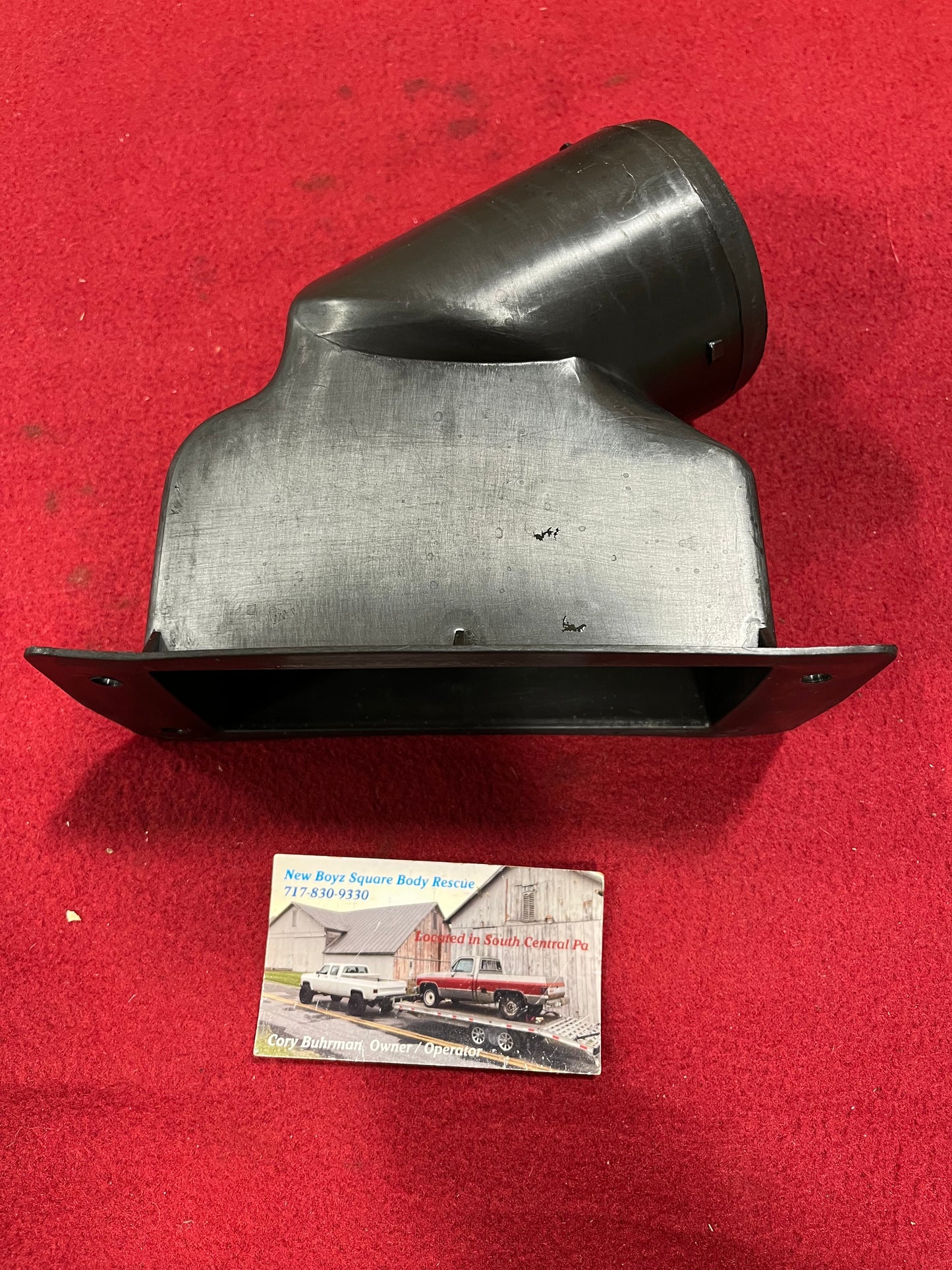 Duct, 81-91 Square Body AC Right Duct Part# 14014538