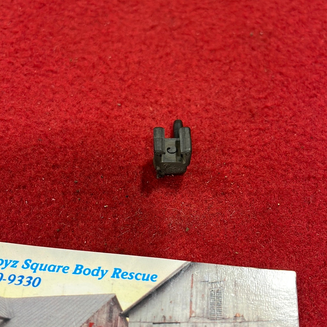 84-91 Windshield Wiper Nozzle