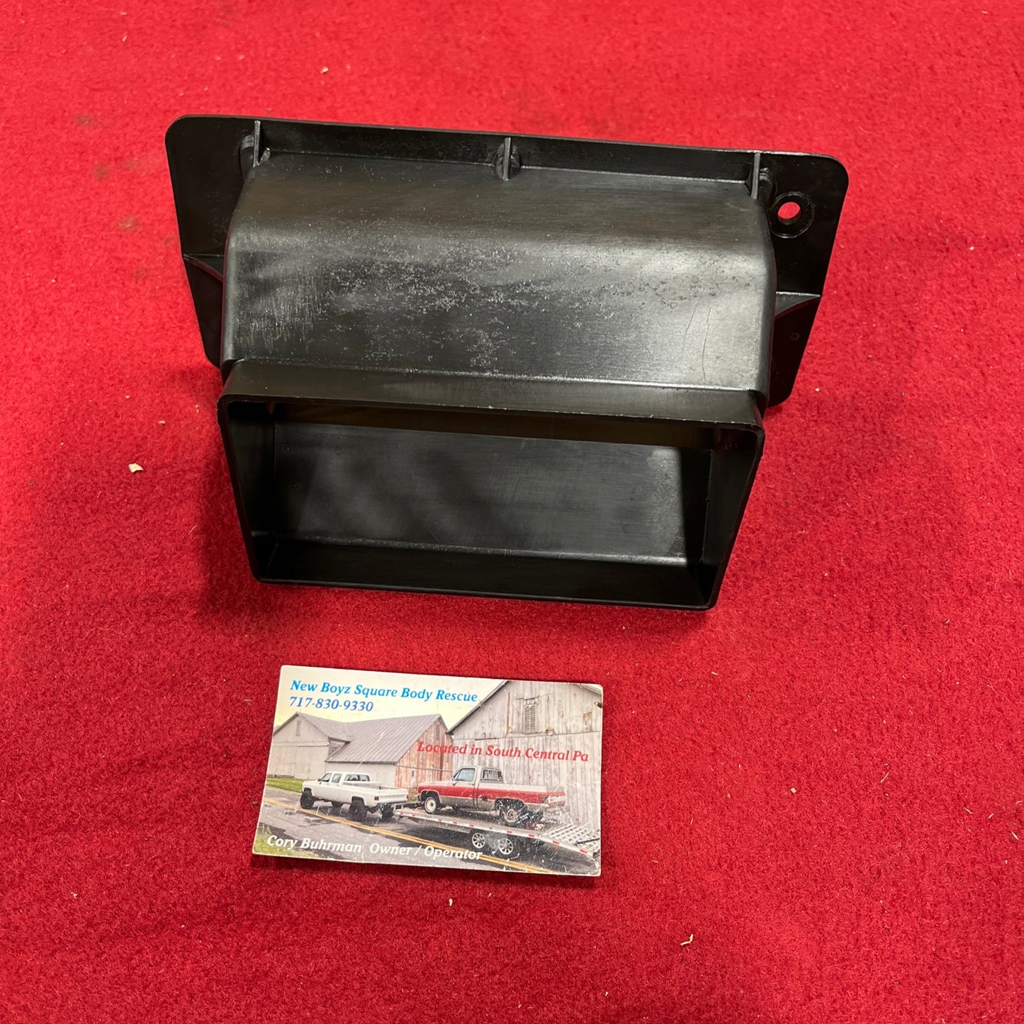 Duct, 81-91 Square Body AC Middle Duct Part# 14014539