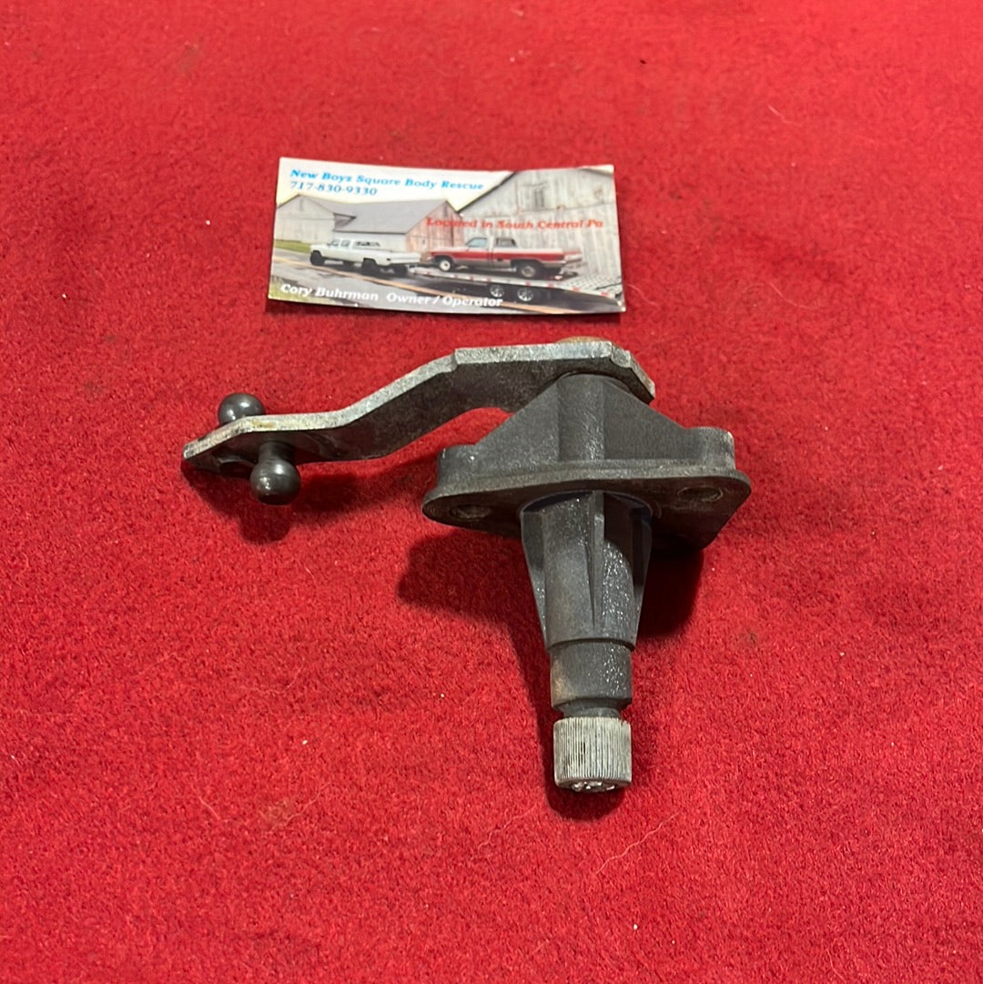 RH Wiper Arm Transmission Mount (84-91)