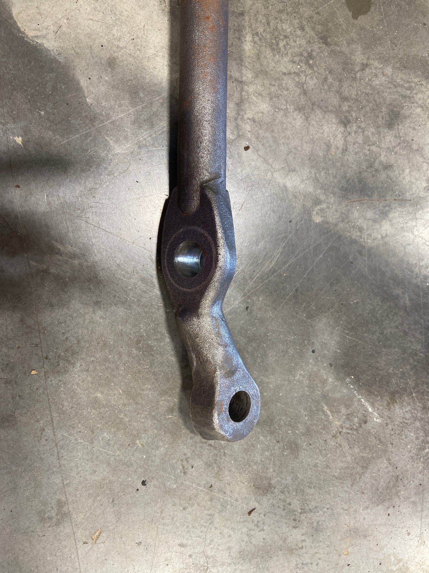 Center Link, C Series Center Link (Small Idler Arm Cone)
