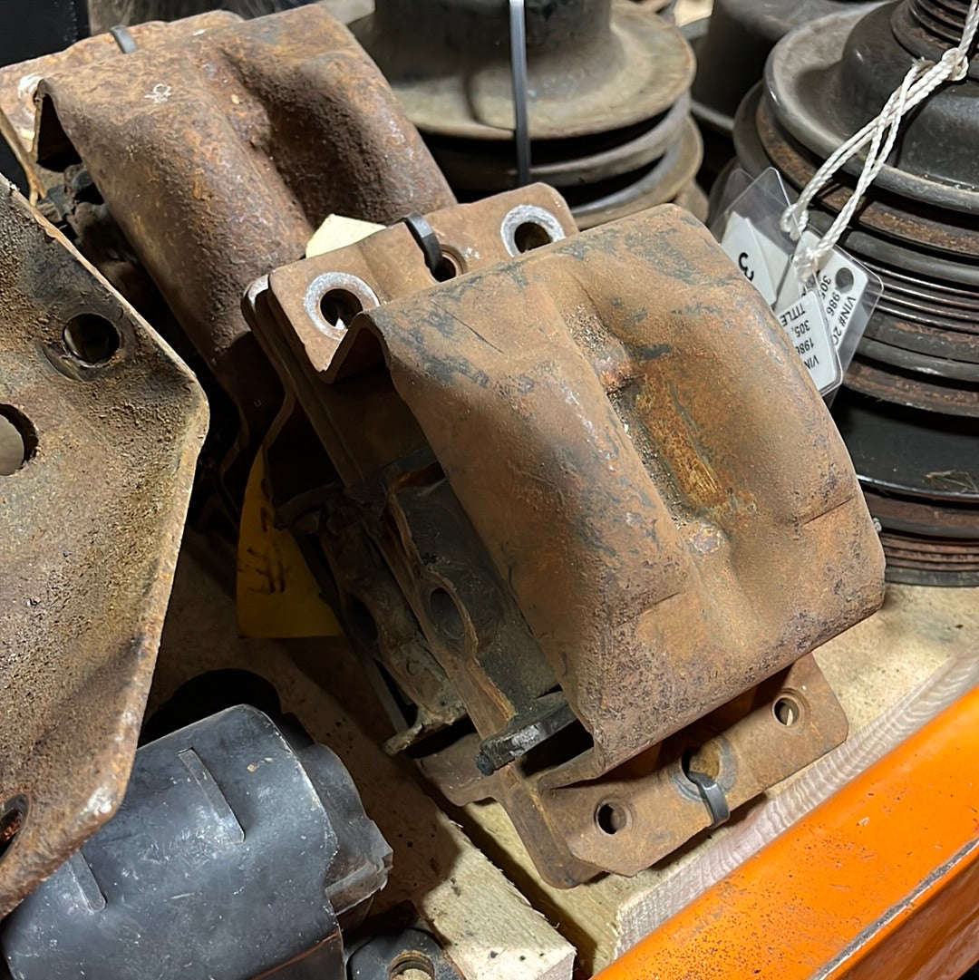 Bolt Set, Engine Clam Shell Bolts 3/8-16NC QTY 6