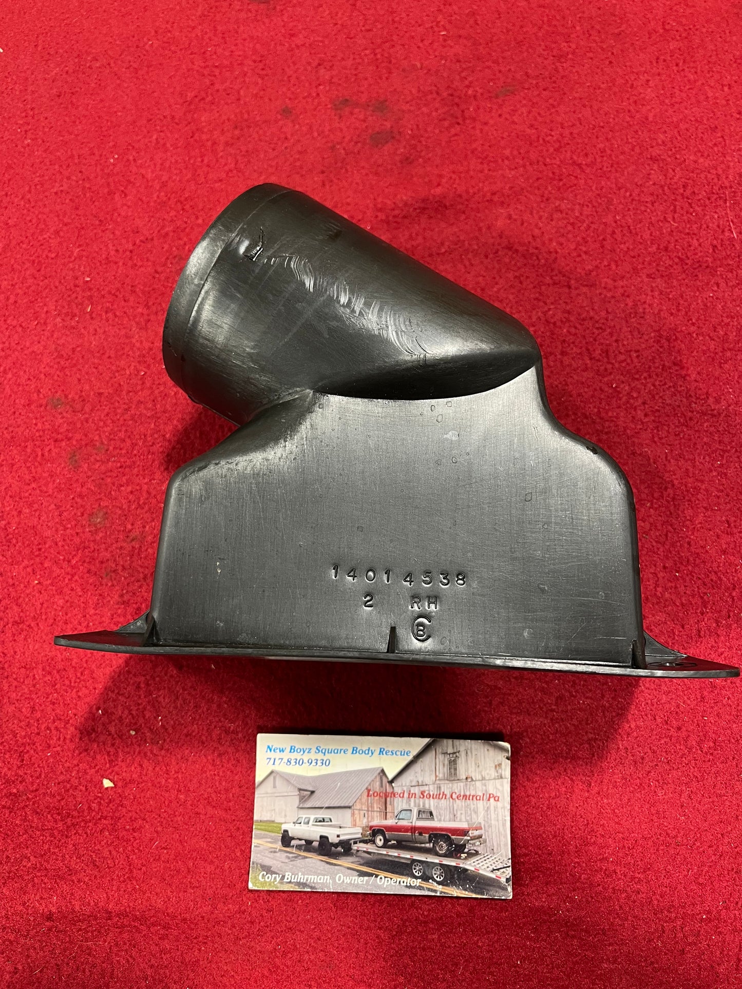 Duct, 81-91 Square Body AC Right Duct Part# 14014538