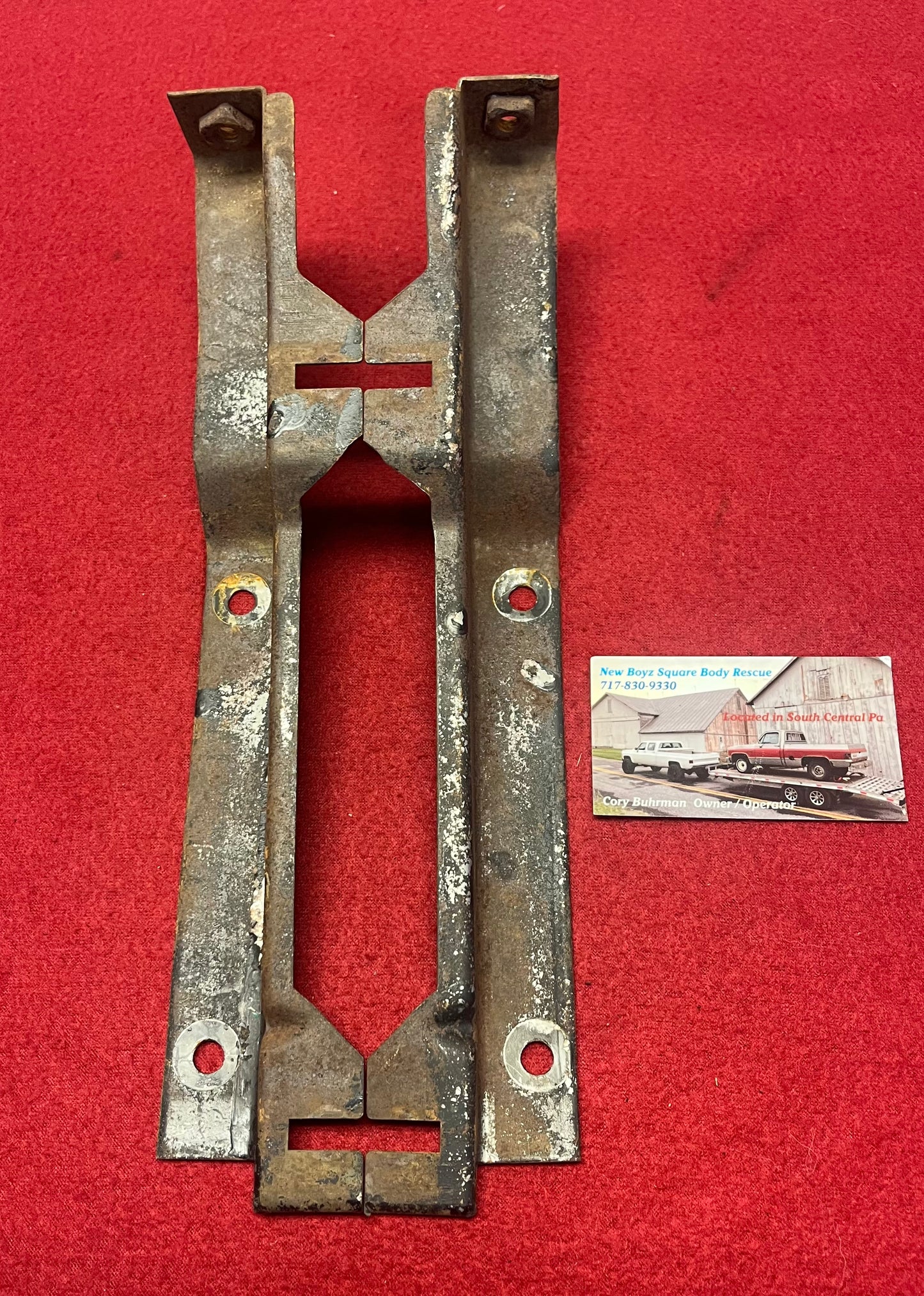 Bracket Set, GMC Grille Mount Brackets Outer 1975 - 1976