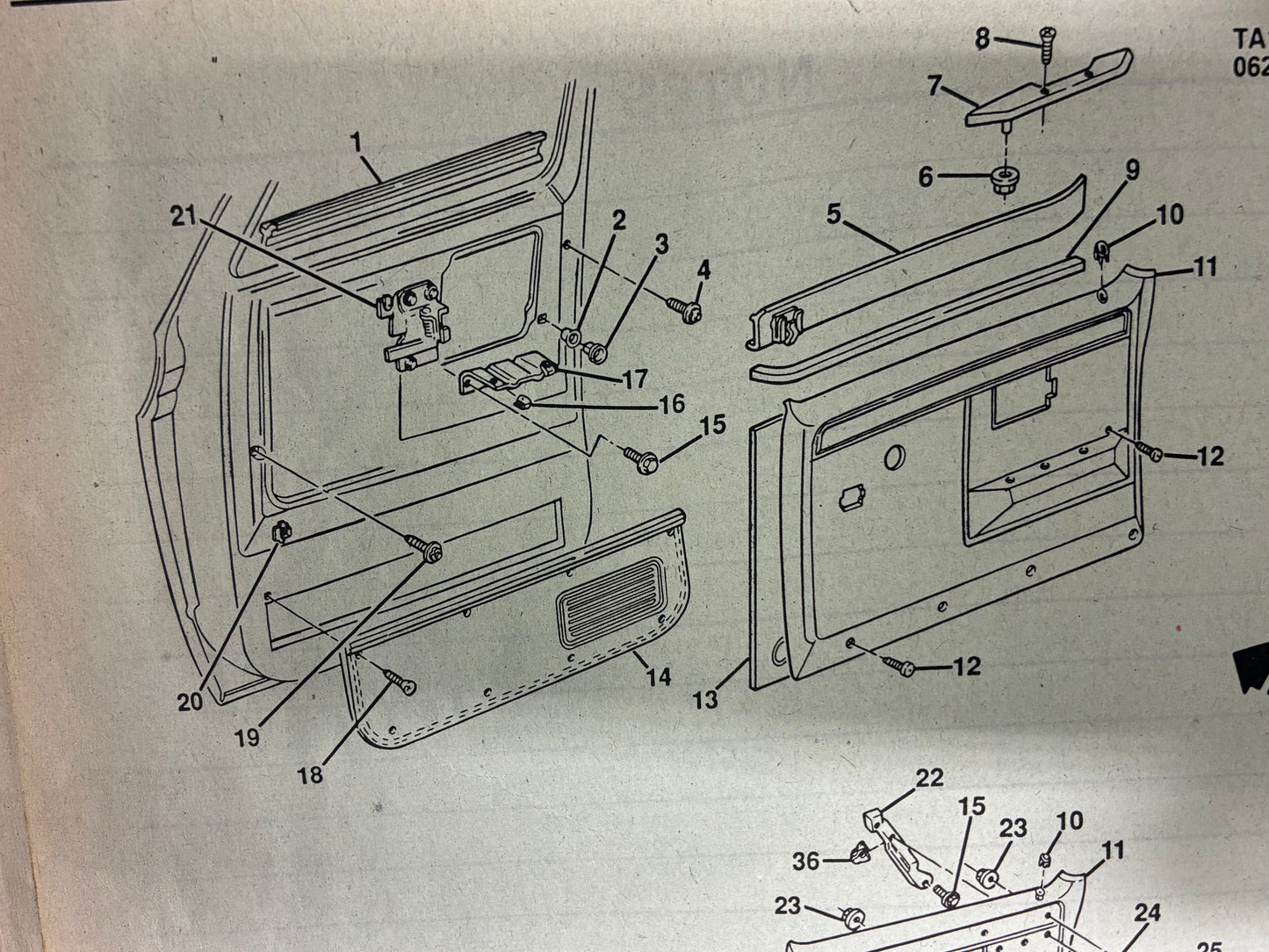 Screw, Arm Rest Pad Attachment Screw (New)