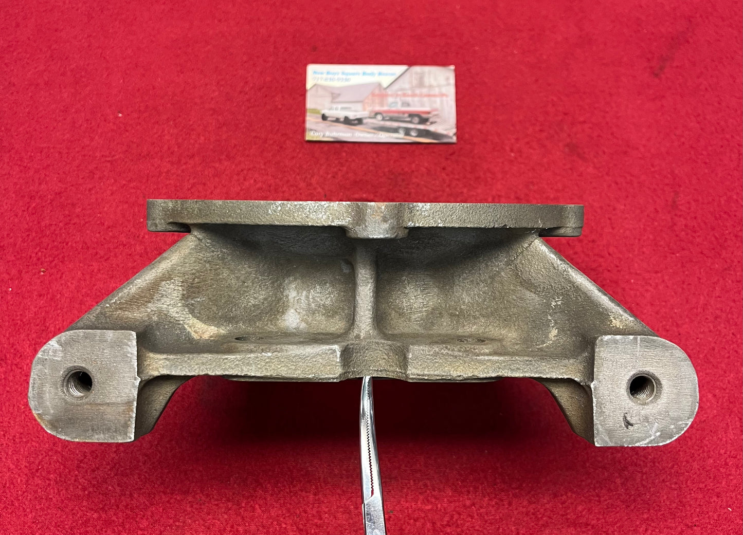 Adapter, NP208 / NP241 - TH400 Crossmember Adapter Part# 15597795