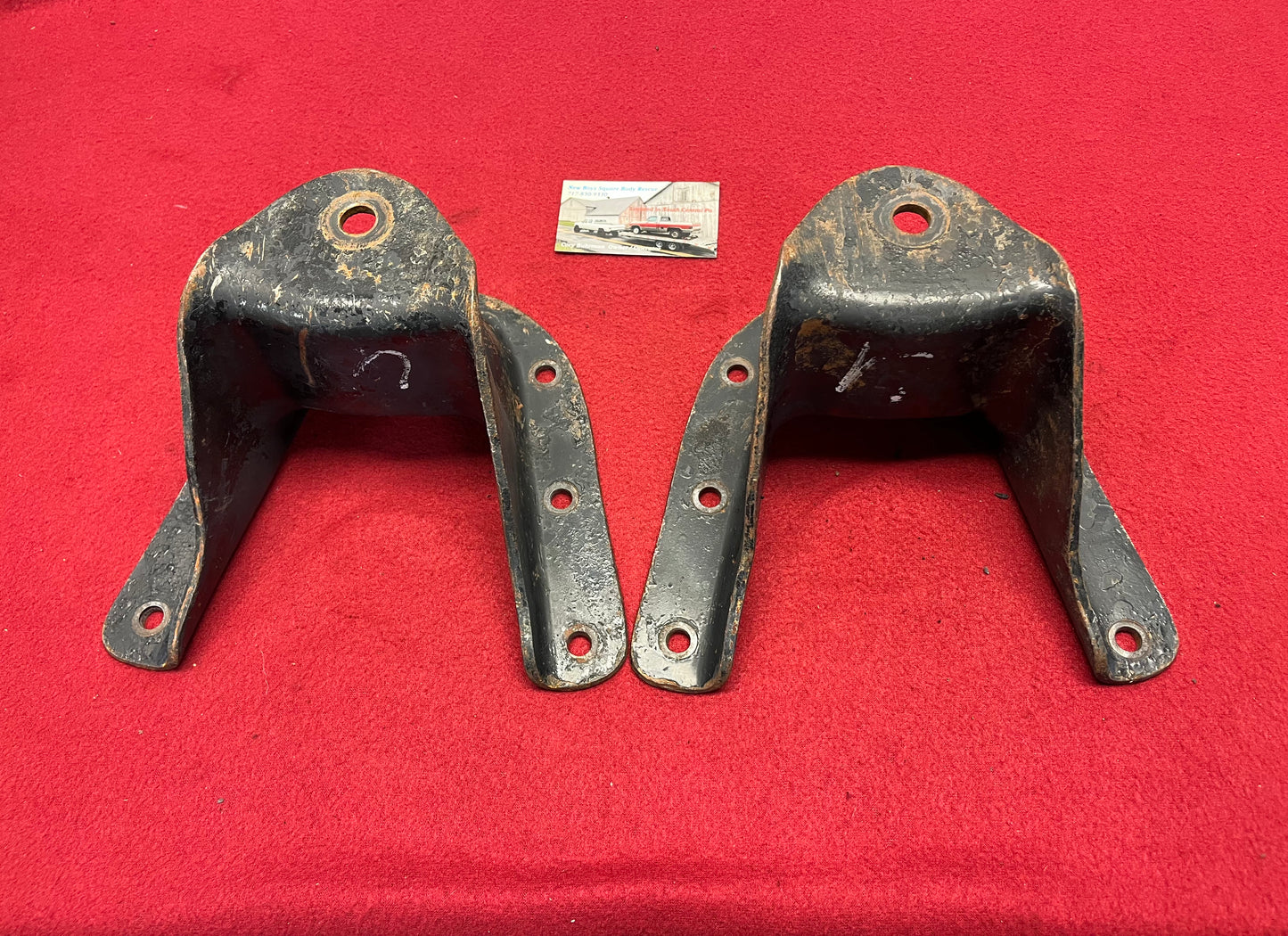 Hanger Set, Rear Spring Front Hanger Set C30 & R30 Truck Part# 14005121