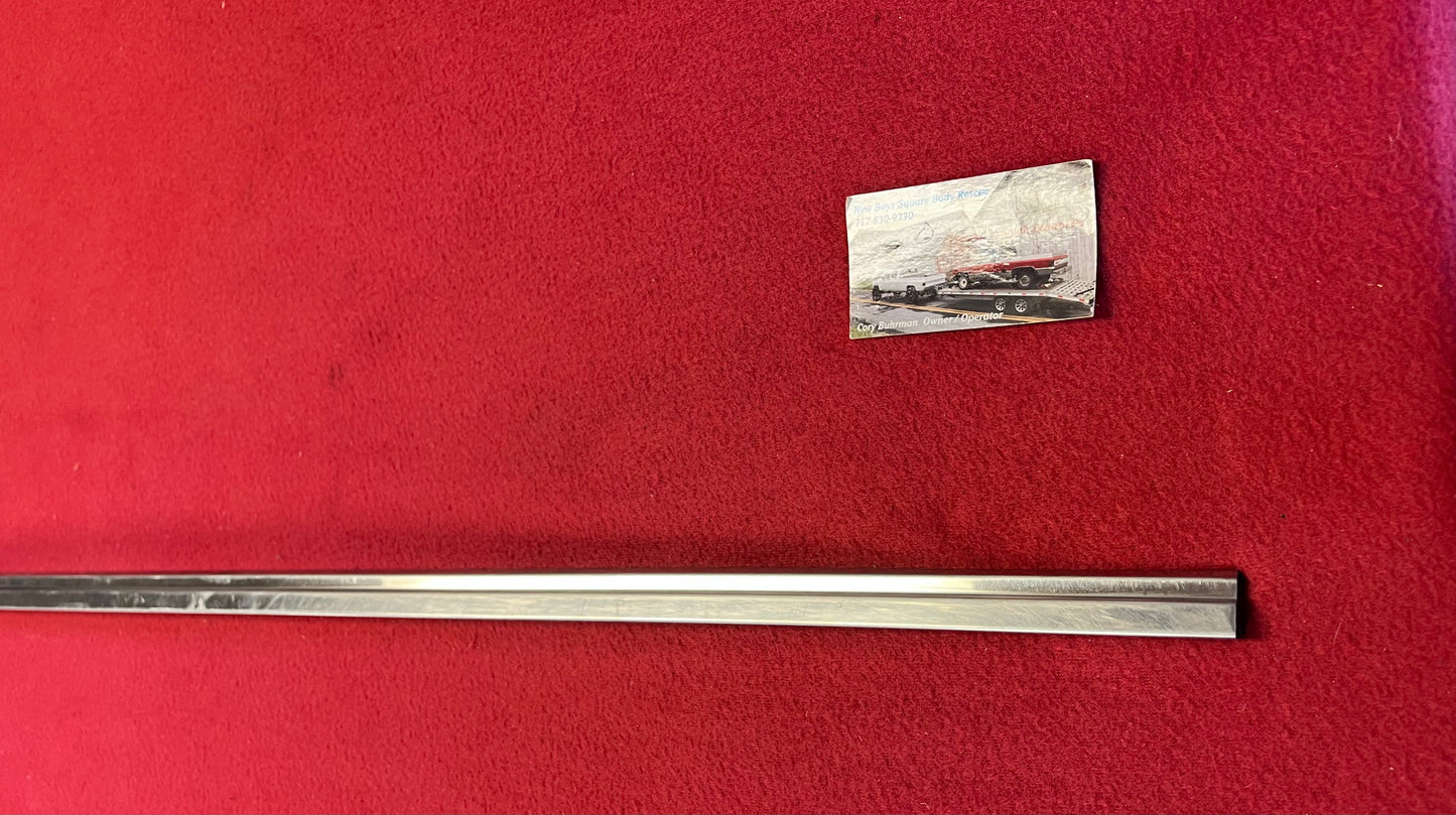 Molding, Front End Sheet Metal Upper Molding 1983 - 1988 Part# 15594898