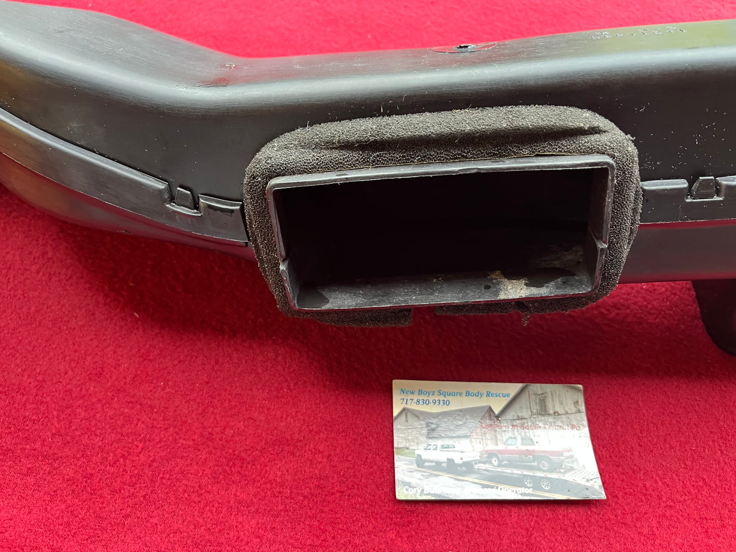 Duct, Center Air Outlet Duct Part# 14014556 (A/C Air Conditioning)