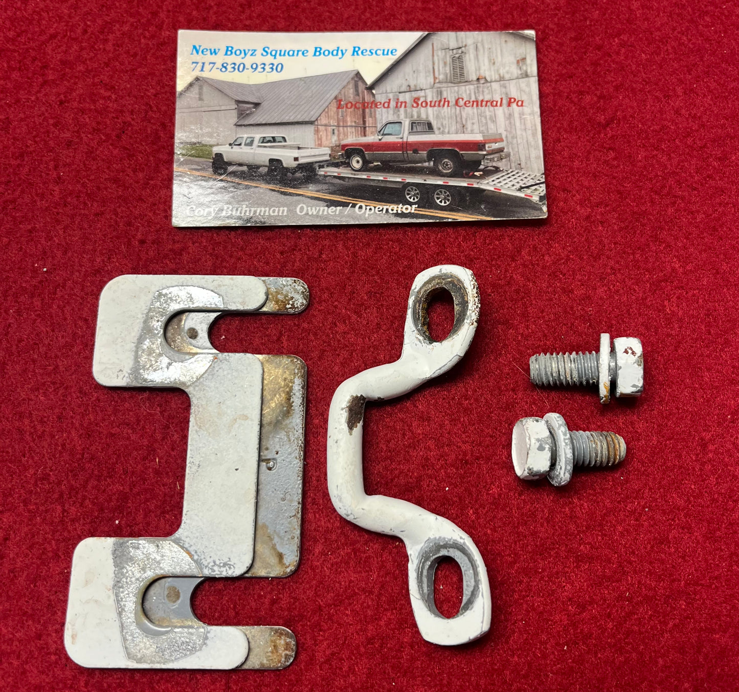 Stricker, Suburban Barn Door Striker