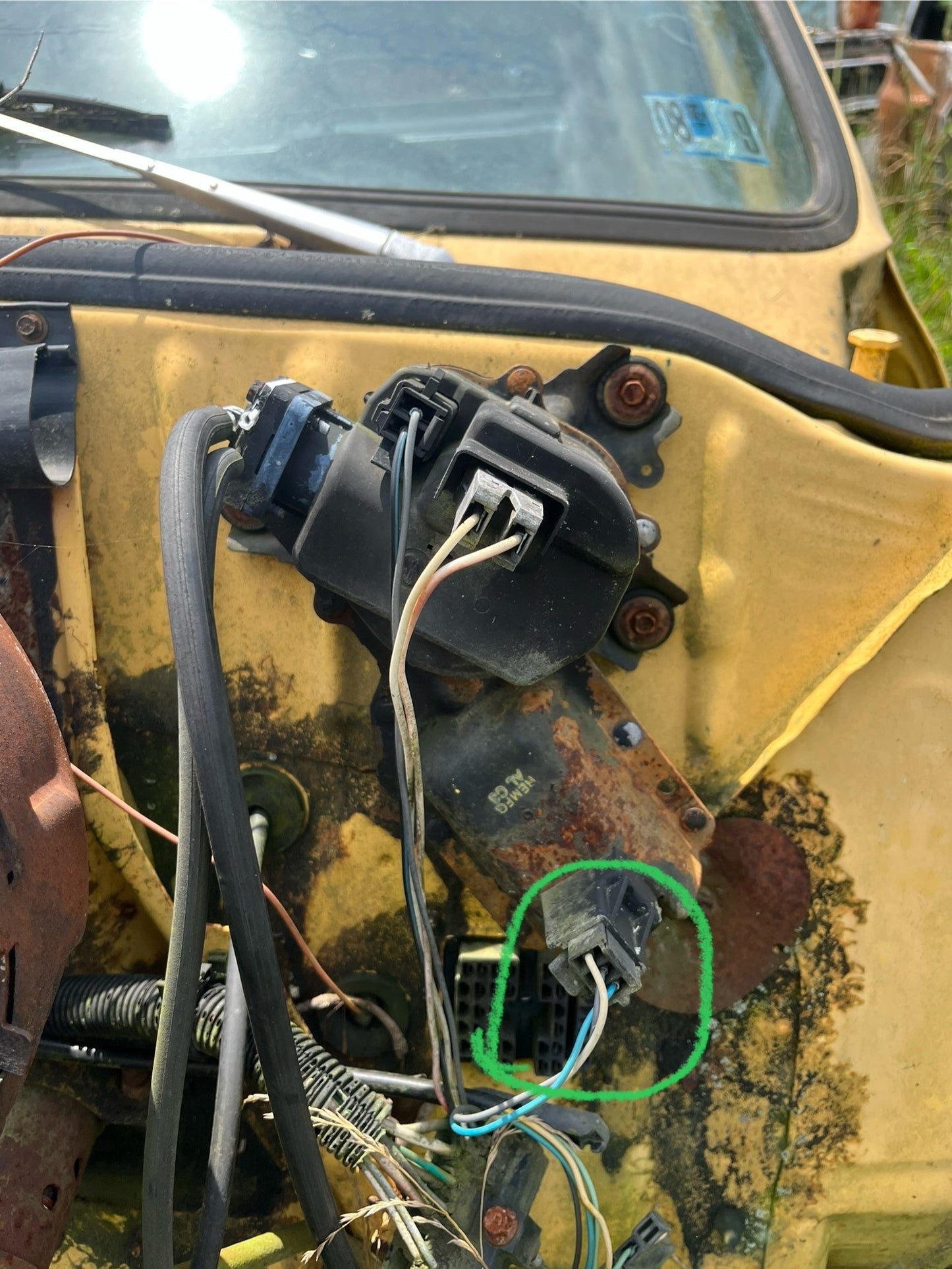 Connector W/ Terminals, Windshield Wiper Motor Power Connector 1978-1991