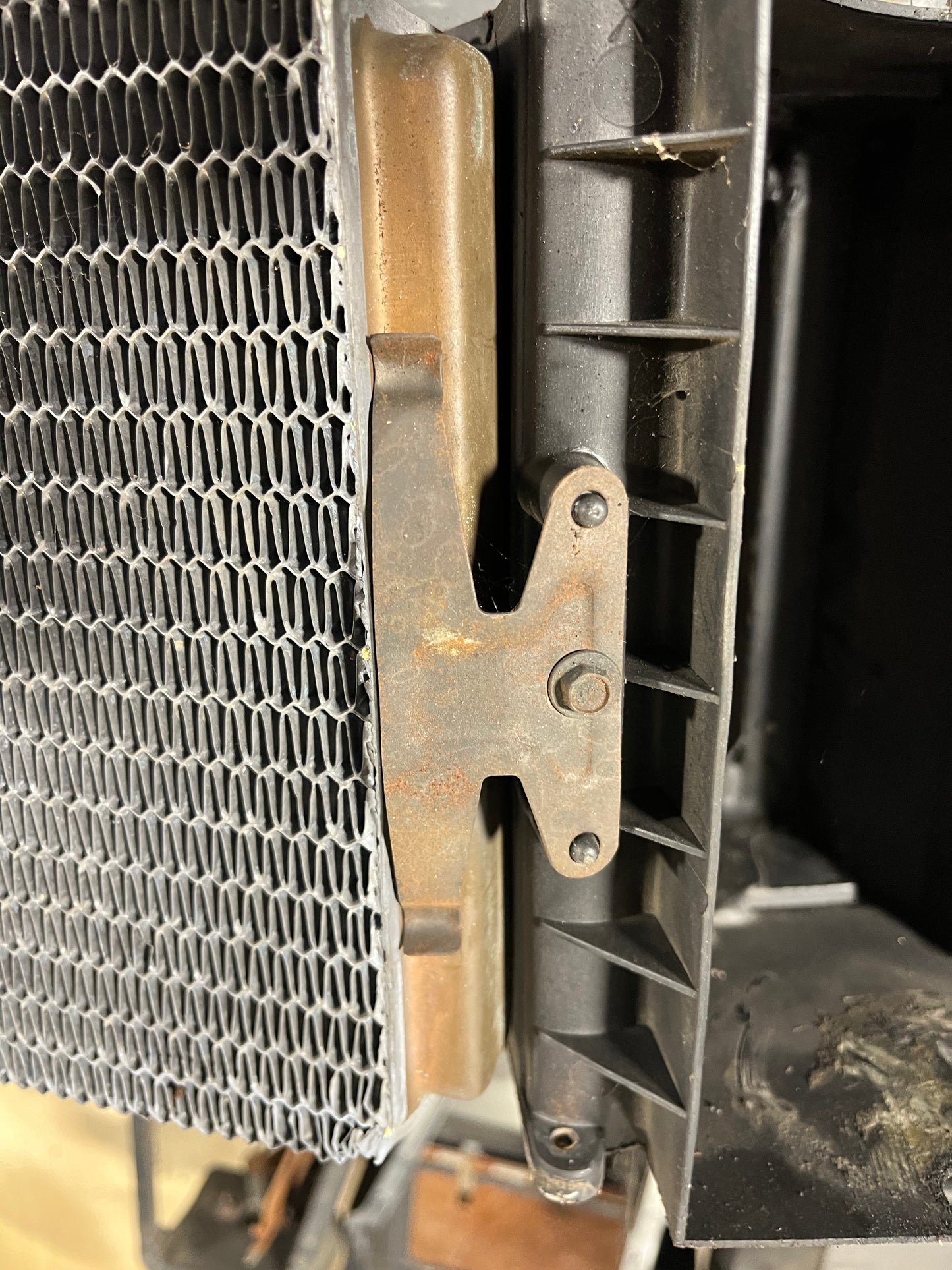 AC Inside Housing Heater Core Mount Clamp Part# 30255011