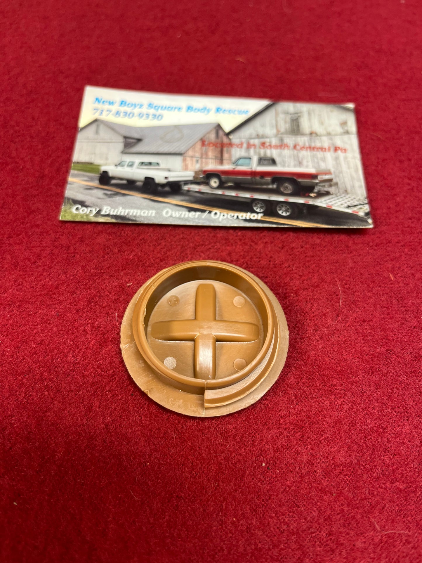 Plug, Cognac Seat Belt Bolt Access Hole Plug (Butterscotch)(Cap) Part# 1731168