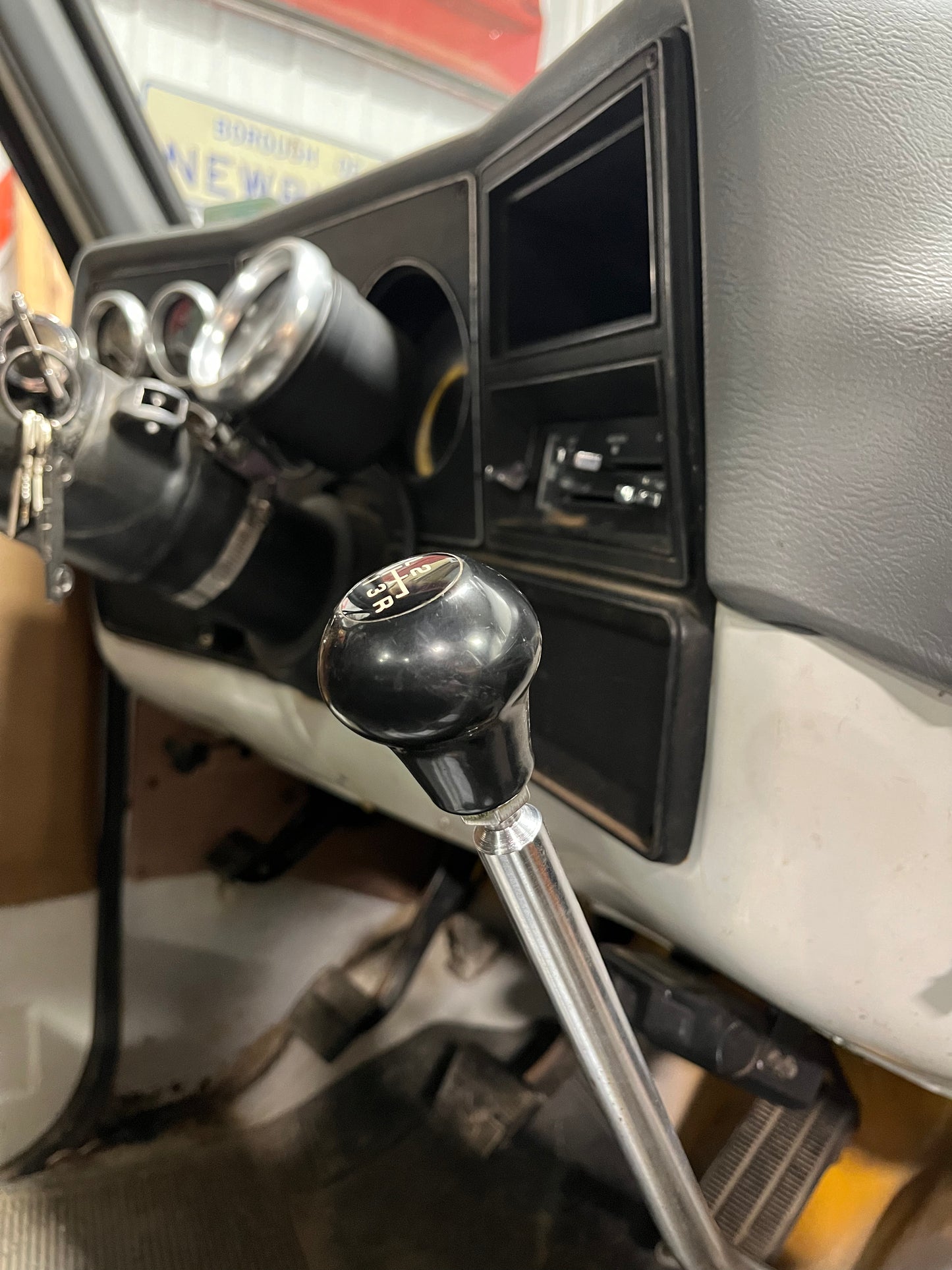 Knob, Shifter Knob SM465 1984-1991 (Round Pear Shape)