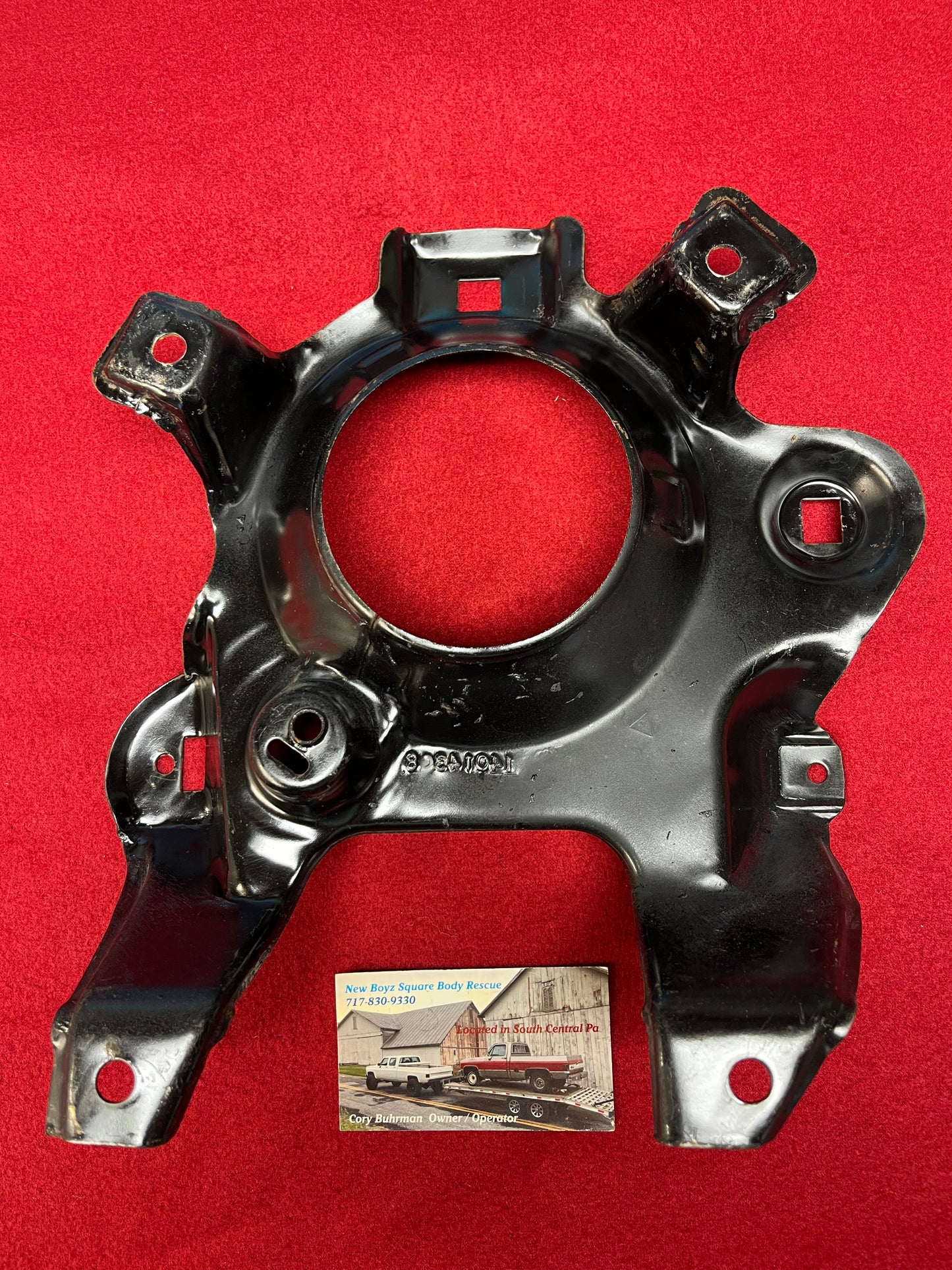 Bracket, RH Headlight Mount Bracket 1980 V22 Option Square Headlight