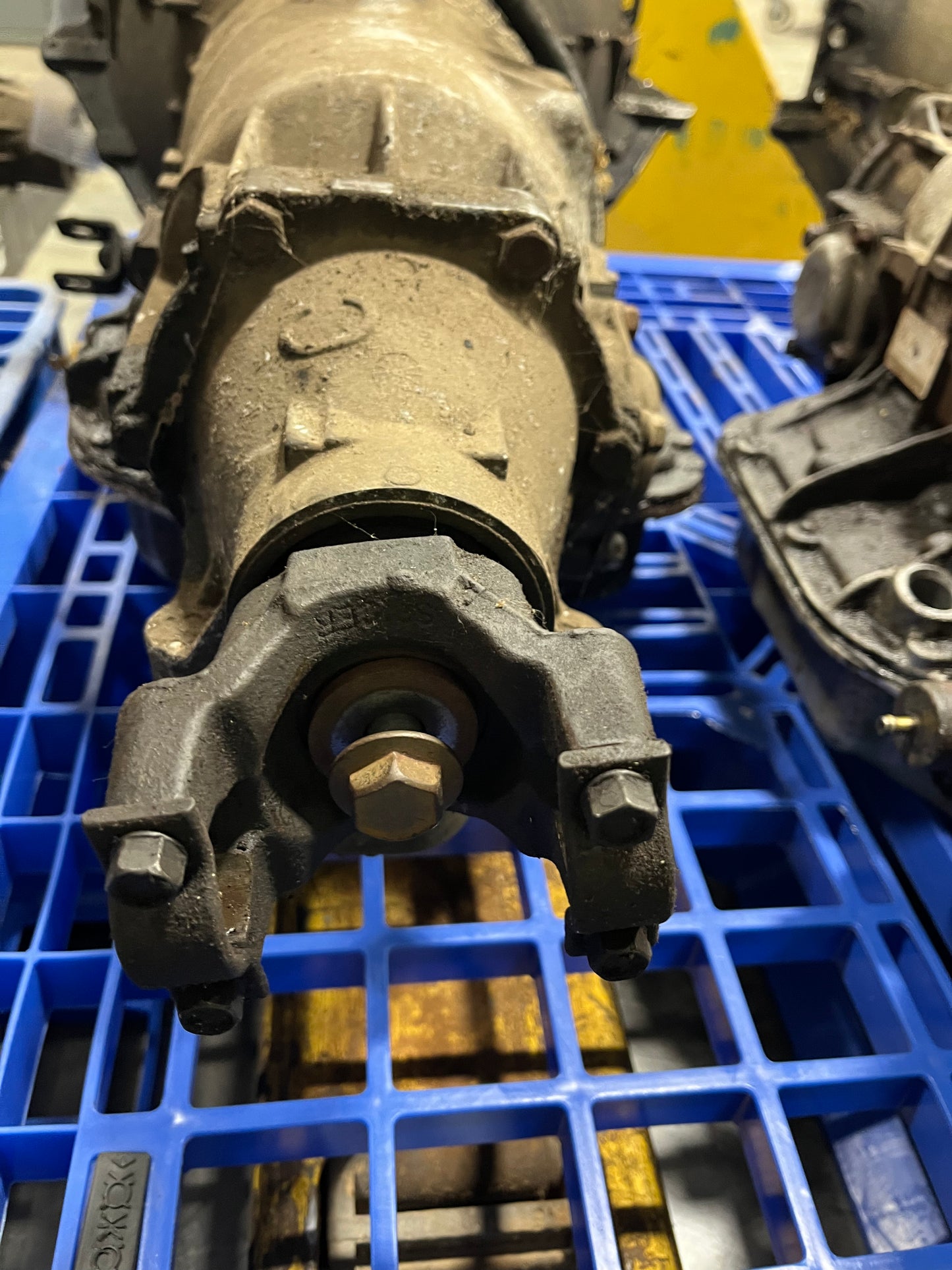 Bolt & Washer, TH400 Bolt and Washer for Stationary Yoke