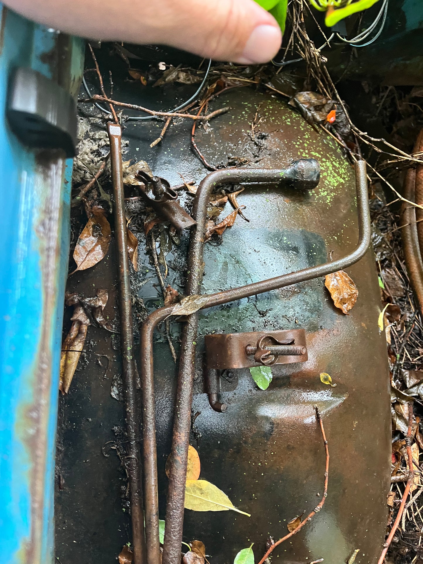 Mounting Hardware Accessories and Jack 1975-1977