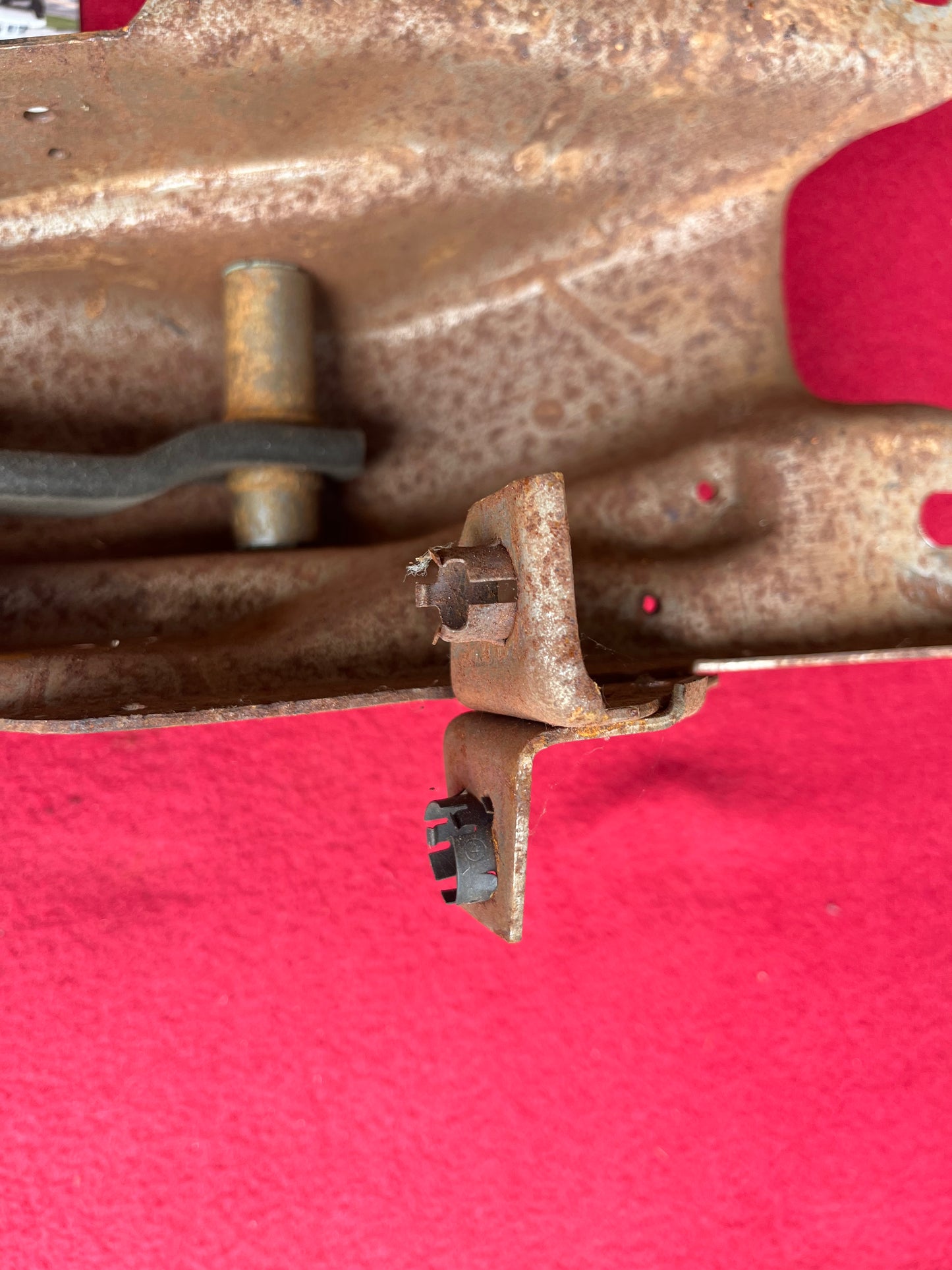 Brake Pedal Assembly, Automatic Vacuum Brake Pedal Assembly (Metric Studs)