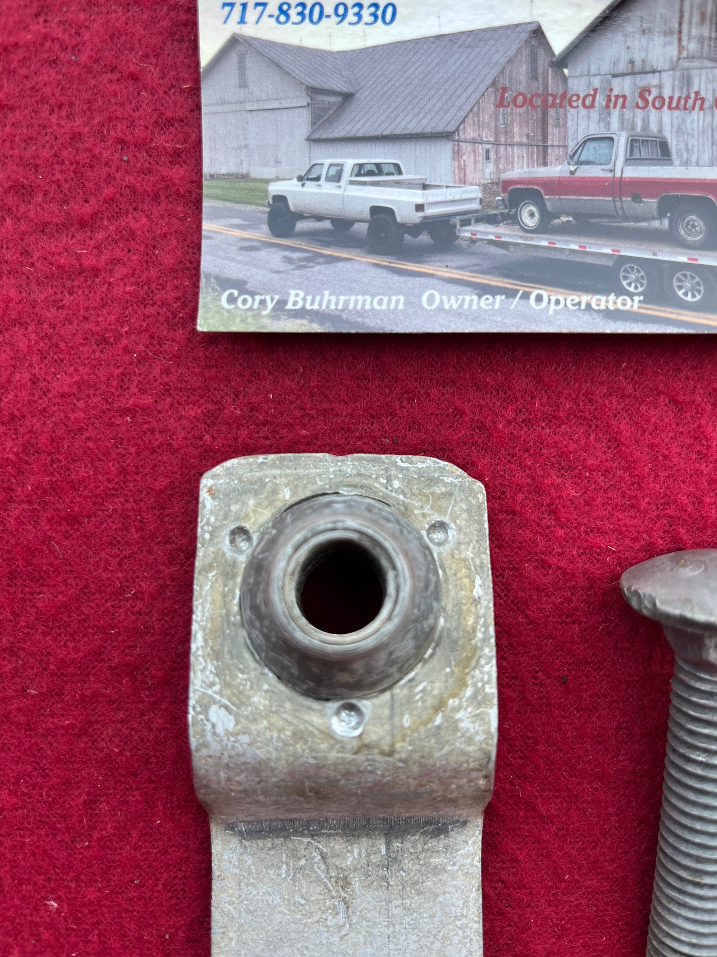 Bolt Kit, Spare Tire Bolt and Nut Retainer K5 (Blazer / Jimmy) Part# 330046 & 15599432