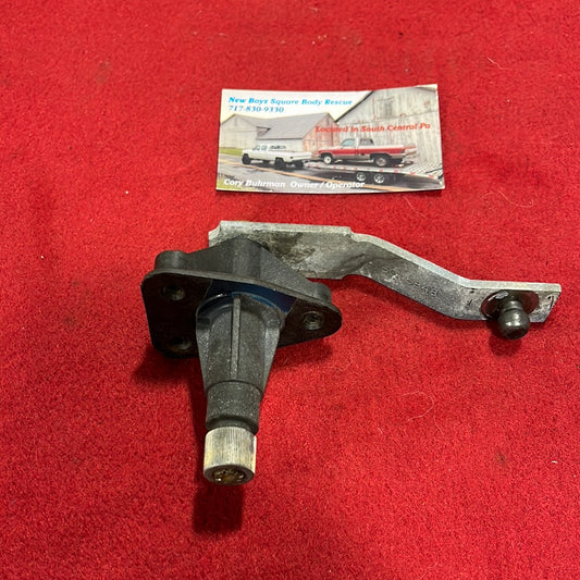 LH Wiper Arm Transmission Mount (84-91)