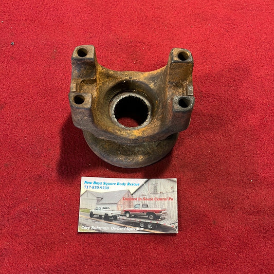 Yoke / Flange Corporate 9.5 Ring Gear Rear Axle “14 Bolt Semi Float” Part# 26016668