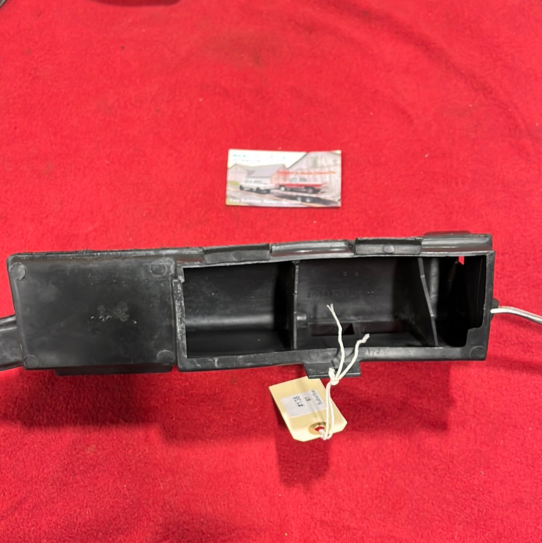 Duct, Heater / AC Housing Lower Air Duct Part# 14013122