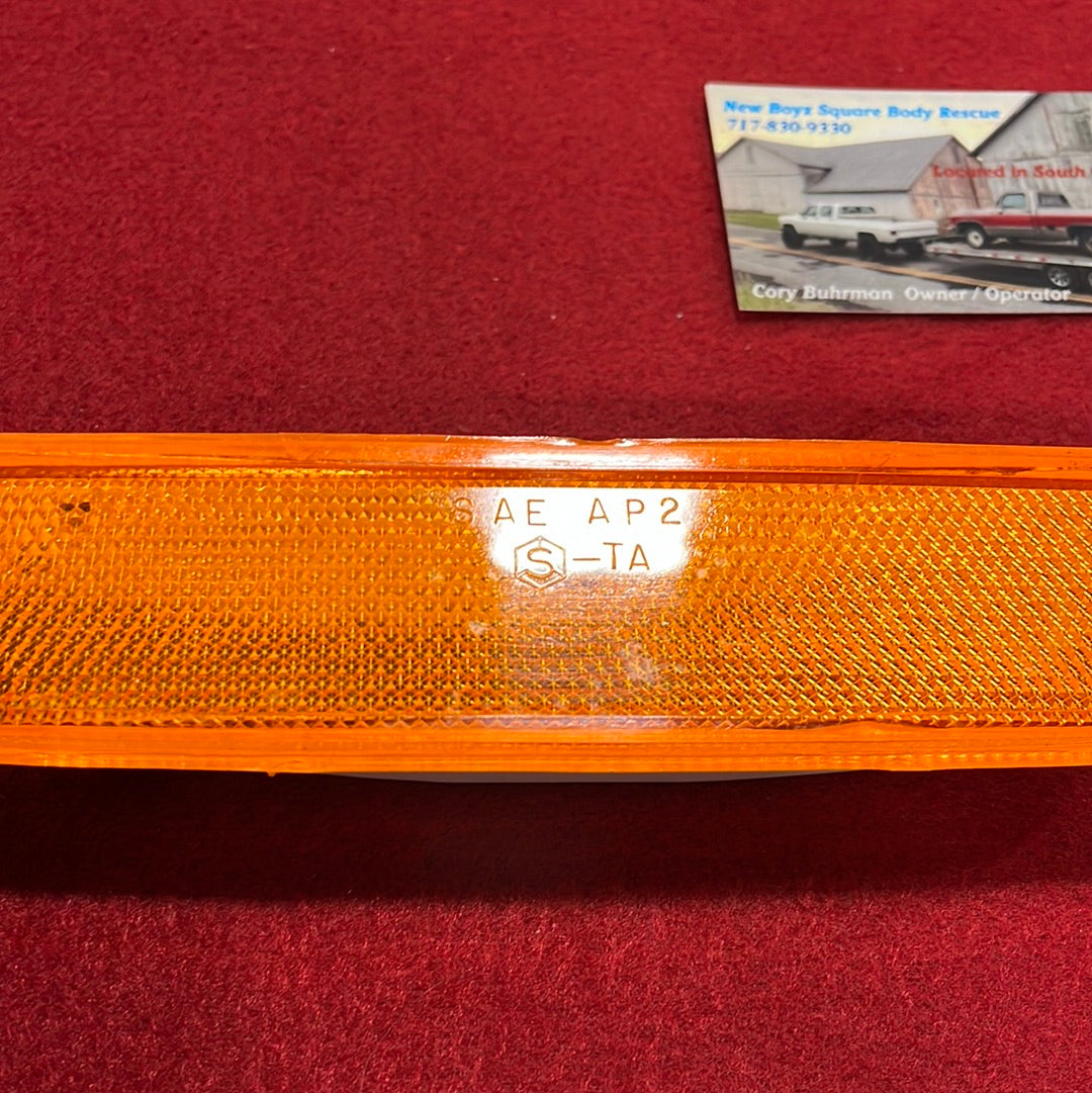 Side Marker Lamp Orange NOS Part# 6270433