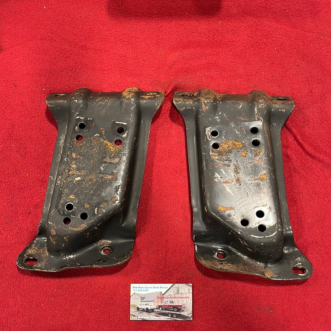 Engine Frame Mount C20 & C30 Engine Frame Side Perches / Brackets – New Boyz Squarebody Rescue