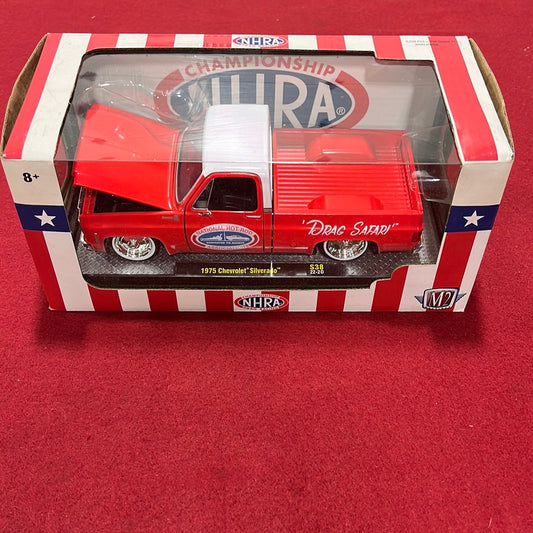 M2 1975 Chevrolet Silverado NHRA “Drag Safari” 1:24