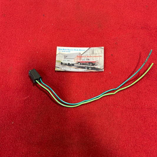 Radio RH Front Speaker Pigtail (Speaker Side)(Short Lead)