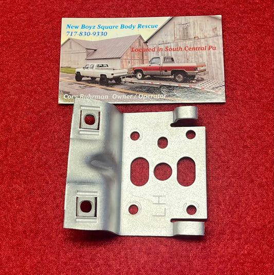 Bracket, Power Door Lock Actuator Bracket LH Front Part# 22049755