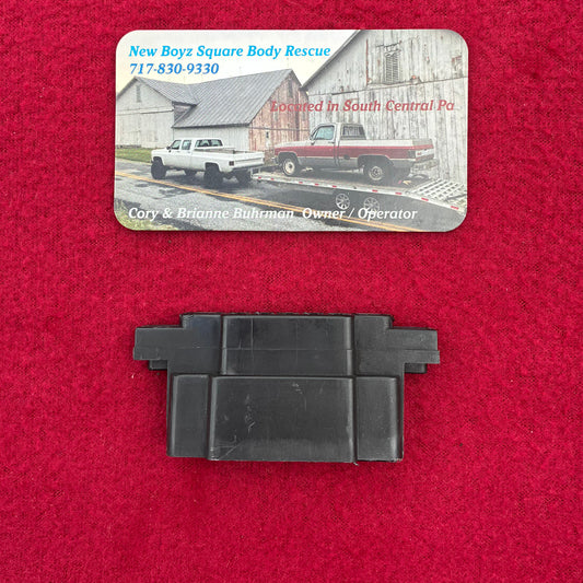 B2: Bulkhead, Taillight Harness Bulkhead Connector 1975 - 1988 (Used)