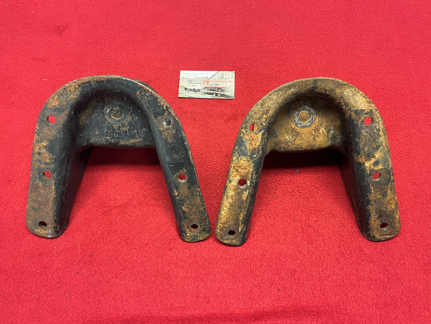 Hanger Set, Rear Spring Front Hanger Set C30 & R30 Truck Part# 14005121