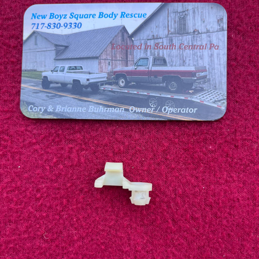 Clip, Door Rod Clip Plastic Part# 15545178