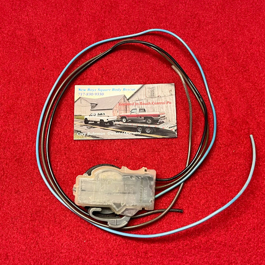 Socket, Left Parking Light Socket Pigtail 1983 - 1988 Dual Headlight