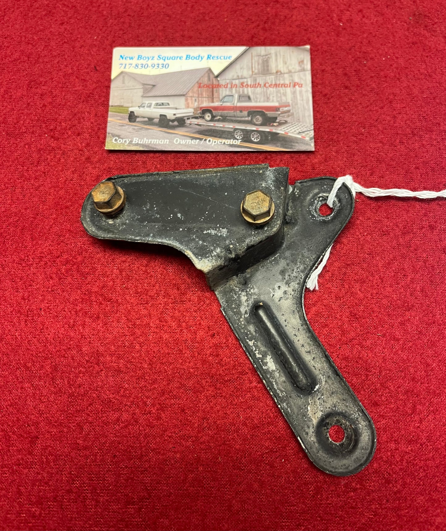 Bracket, Hydraulic Clutch Reservoir Mount Bracket Squarebody Part# 15590106