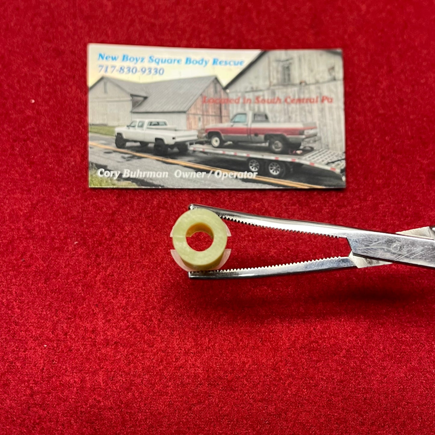 Spacer, Center Seat Cushion Trim Panel Spacer (Second Row) (Nylon Nut) Part# 14043814