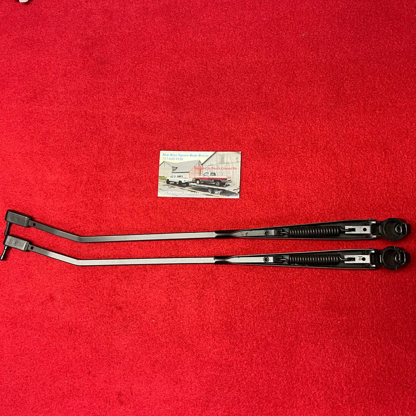 Arm Set, Wiper Arm Set 1985 - 1991 (Black) (Washer Nozzle Style) (Reconditioned) Part# 15522766