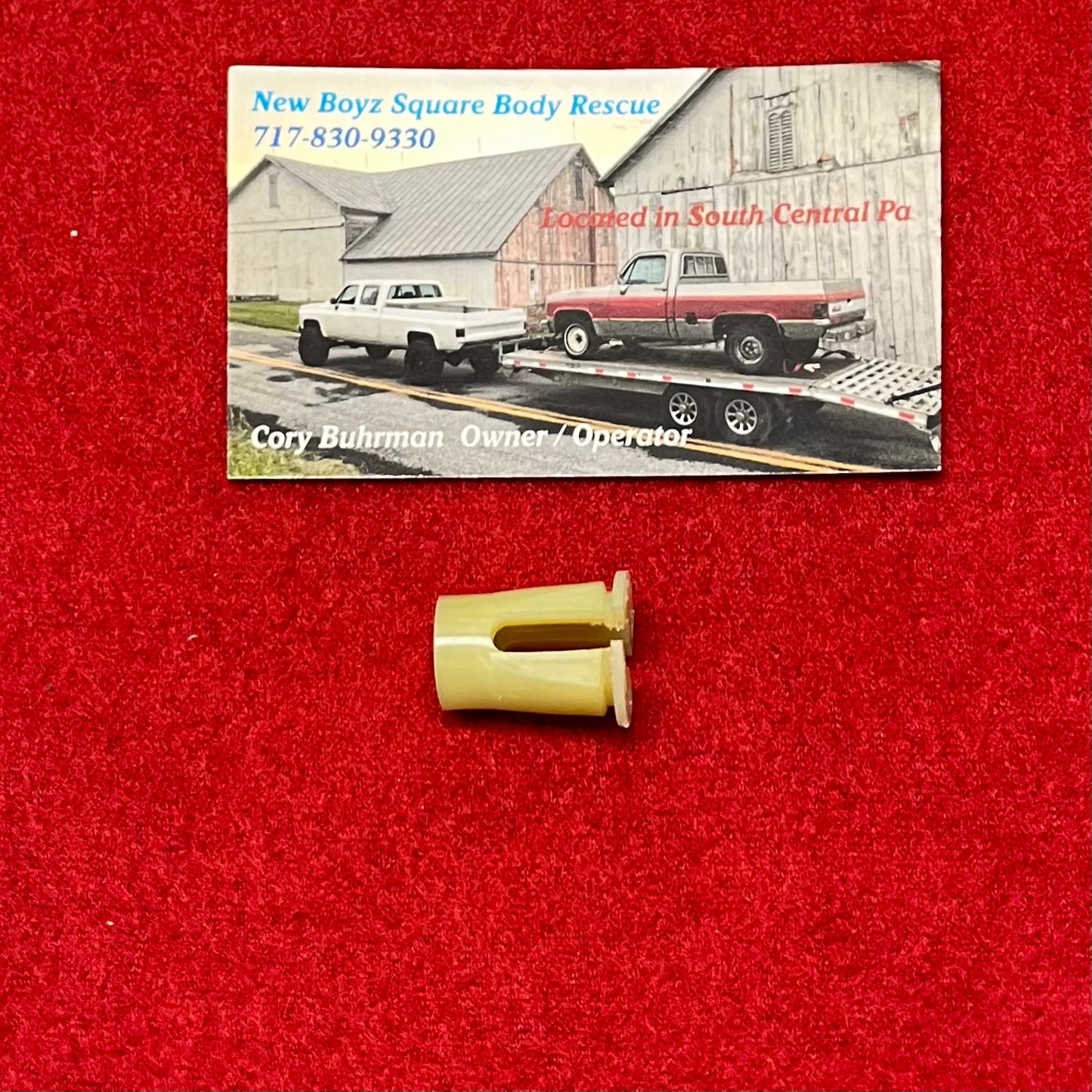 Spacer, Center Seat Cushion Trim Panel Spacer (Second Row) (Nylon Nut) Part# 14043814