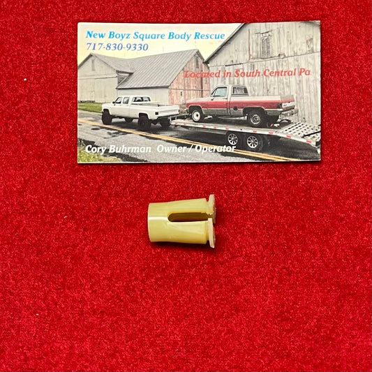 Spacer, Center Seat Cushion Trim Panel Spacer (Second Row) (Nylon Nut) Part# 14043814