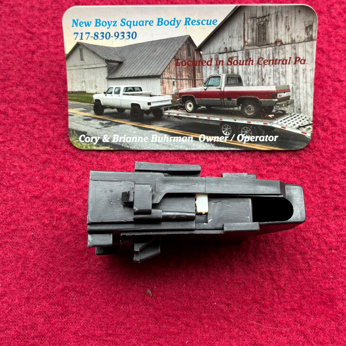 B3: Bulkhead, Taillight Harness Bulkhead Connector (1989 - 1991)Third Design
