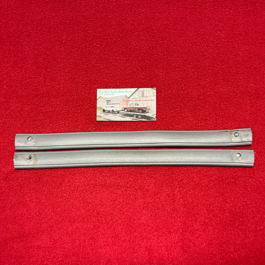 Strap Set, Door Assist Strap Set 1981 - 1988 Medium Gray
