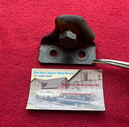 Bracket, Rear Seat Stowage Strut Lower Bracket (With Bolt)