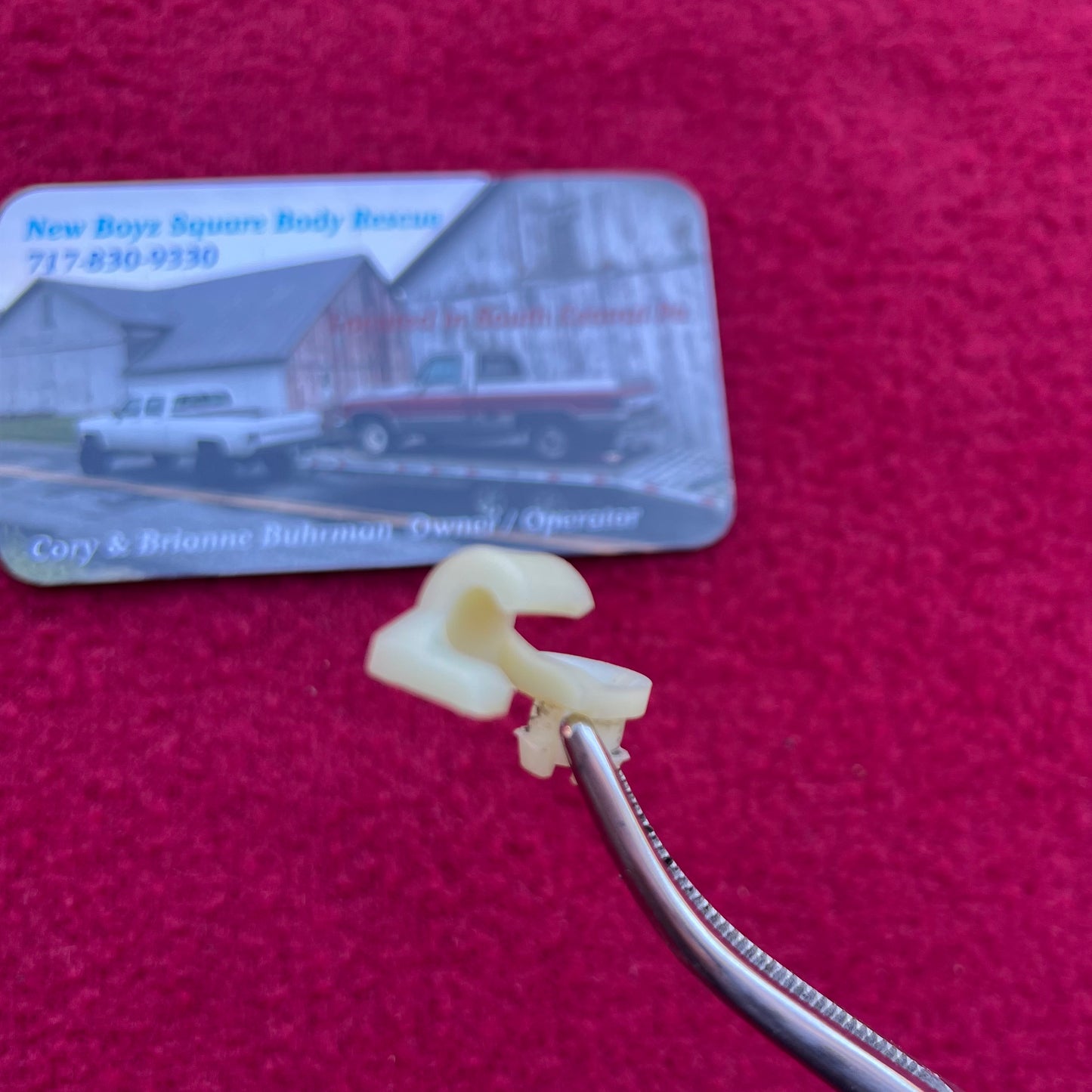 Clip, Door Rod Clip Plastic Part# 15545178